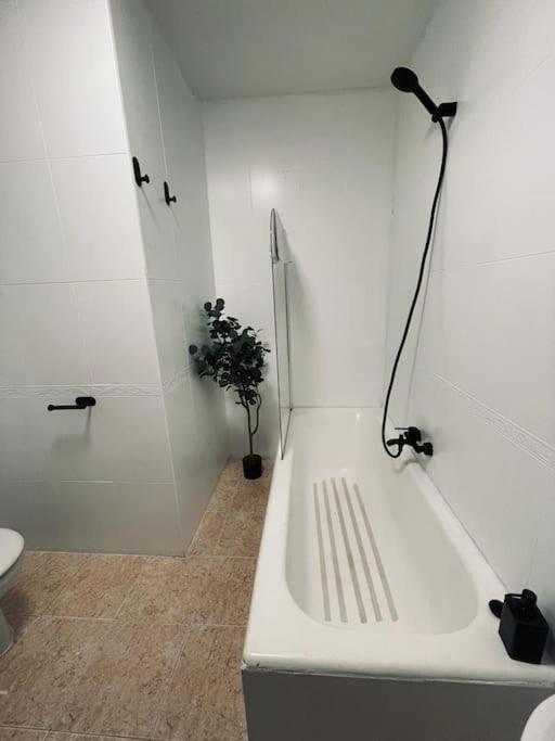 Amplio Y Centrico Apt Para 9Px En La Latina/Rastro Madrid Ngoại thất bức ảnh